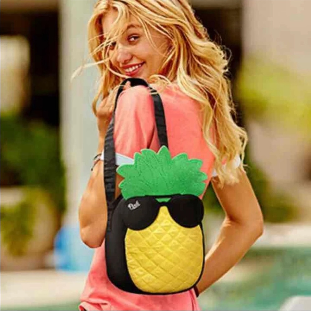 Victoria’s Secret PINK pineapple cooler